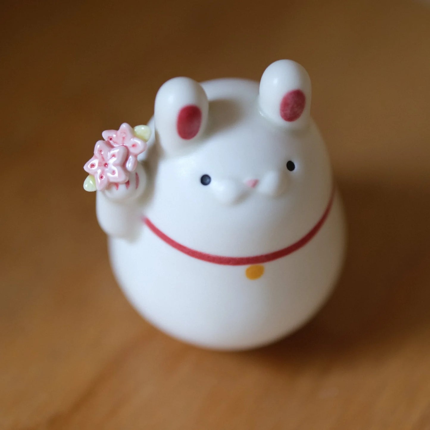 招财兔兔 – 桃花连连| 招来好人缘 幸运兔-桃花